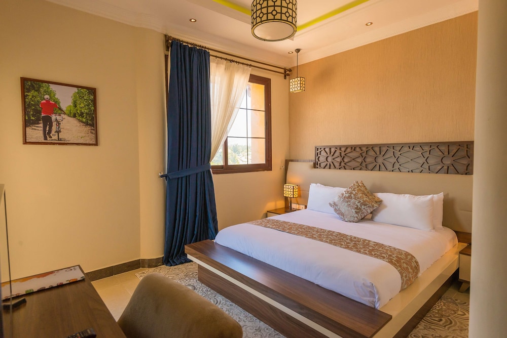 

Roma - Bububu - Golden Tulip Zanzibar Resort