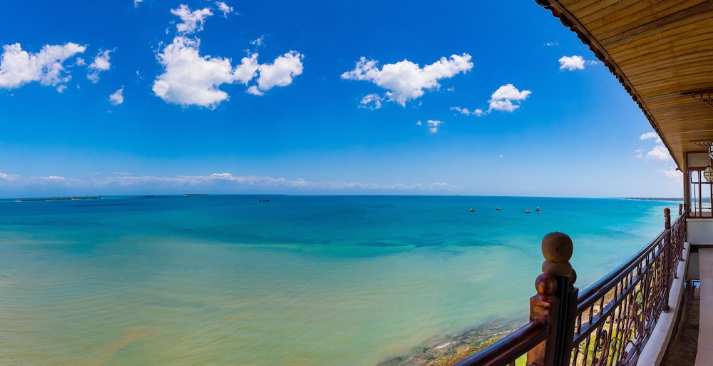 

Verona - Zanzibar Town - Golden Tulip Zanzibar Resort