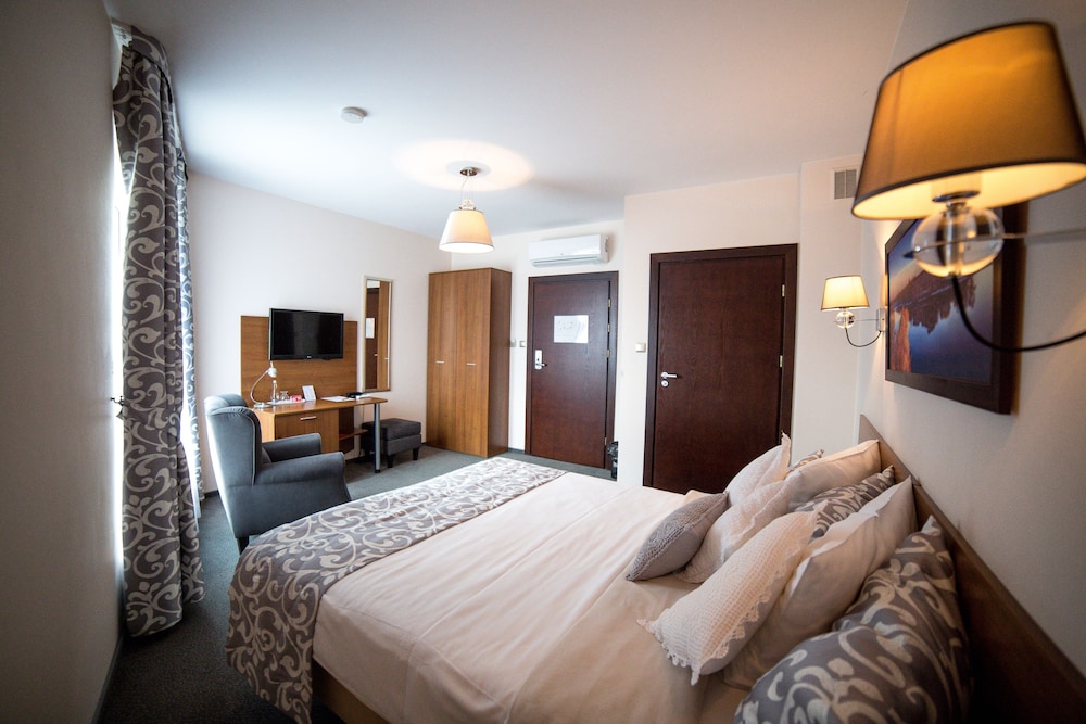

Milano - Nowy Dwór Mazowiecki - Hotel Sokołowska Airport Modlin
