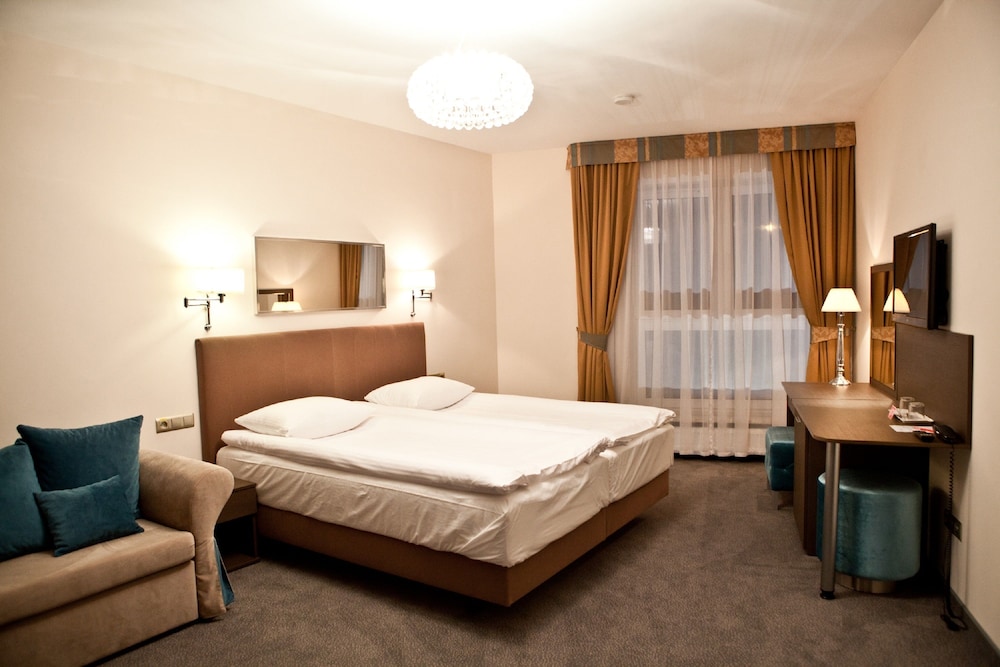 

Milano - Nowy Dwór Mazowiecki - Hotel Sokołowska Airport Modlin