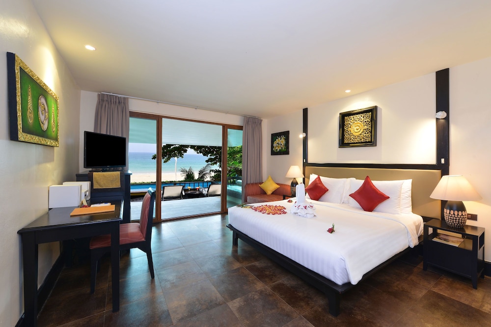 

Catania - Bang Tao Beach - Andaman White Beach Resort - SHA Plus