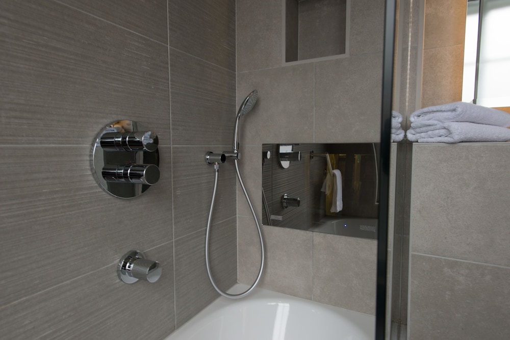 

Milano - Hounslow - The Kings Head Hotel
