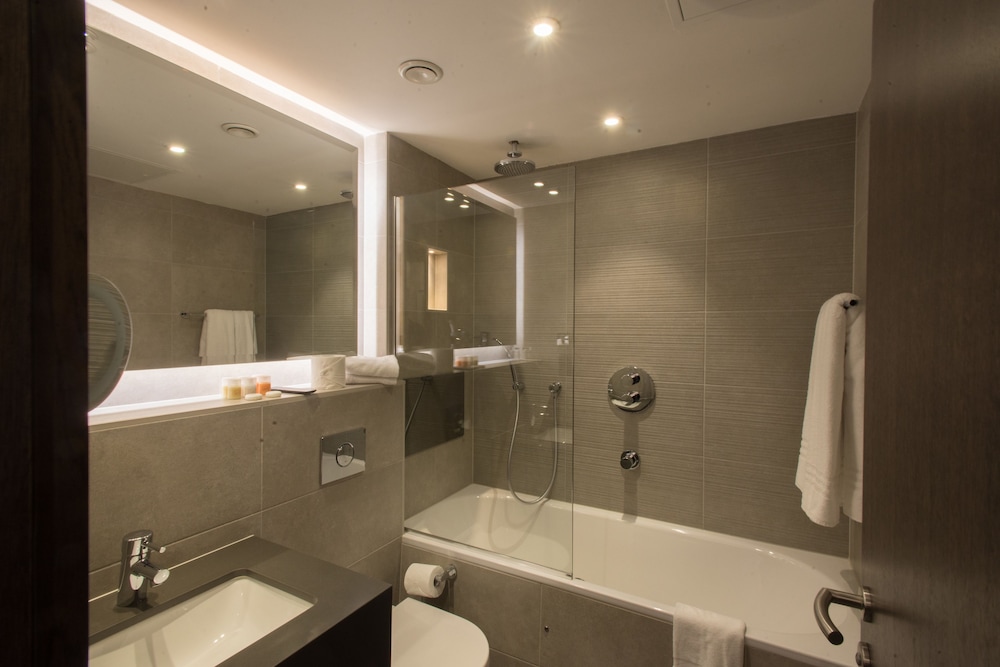 

Roma - Greenford - The Kings Head Hotel