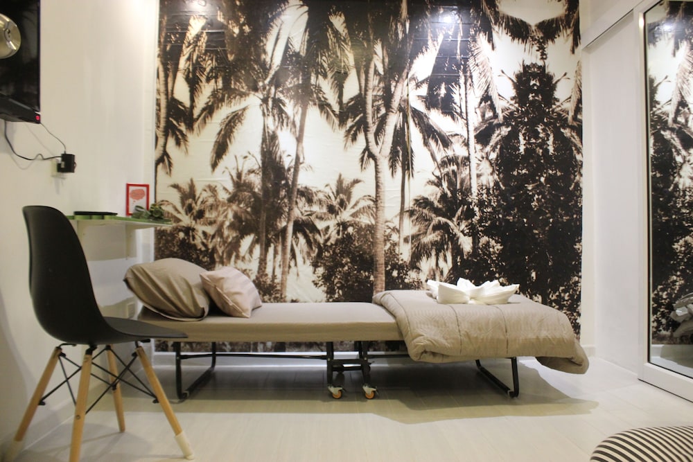 

Milano - Koh Lon - 1715 House & Caff Resort, Phuket