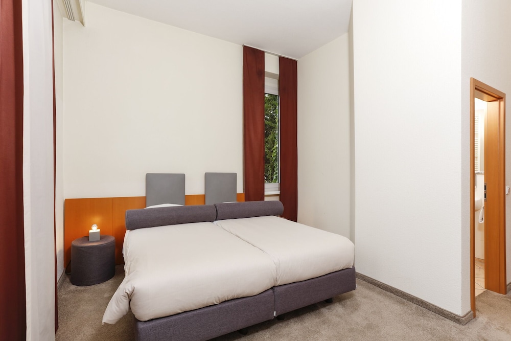 

Milano - Colonia - Hotel am Rhein - Wesseling