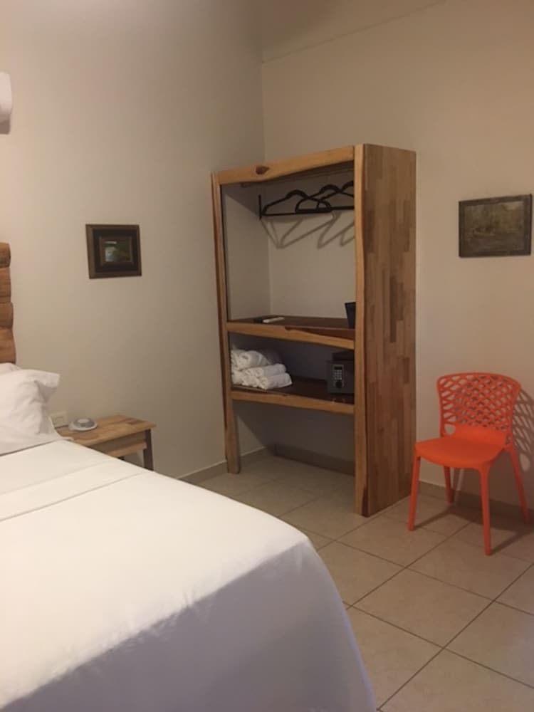 

Milano - Tamarindo - Ten North Tamarindo Beach Hotel