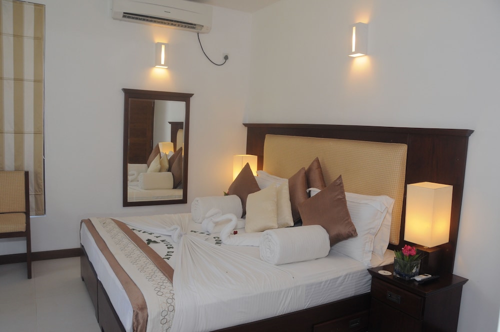 

Napoli - Ahungalla - White Villa Resort Aungalla