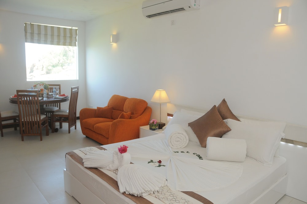 

Roma - Balapitiya - White Villa Resort Aungalla