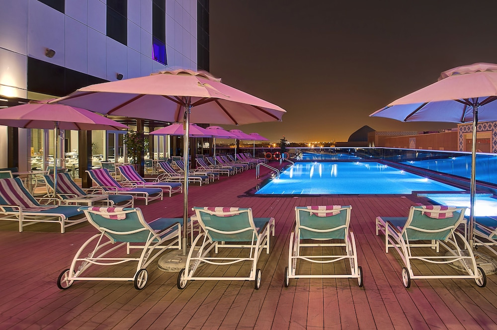 

Napoli - Dubai - Premier Inn Dubai Ibn Battuta Mall