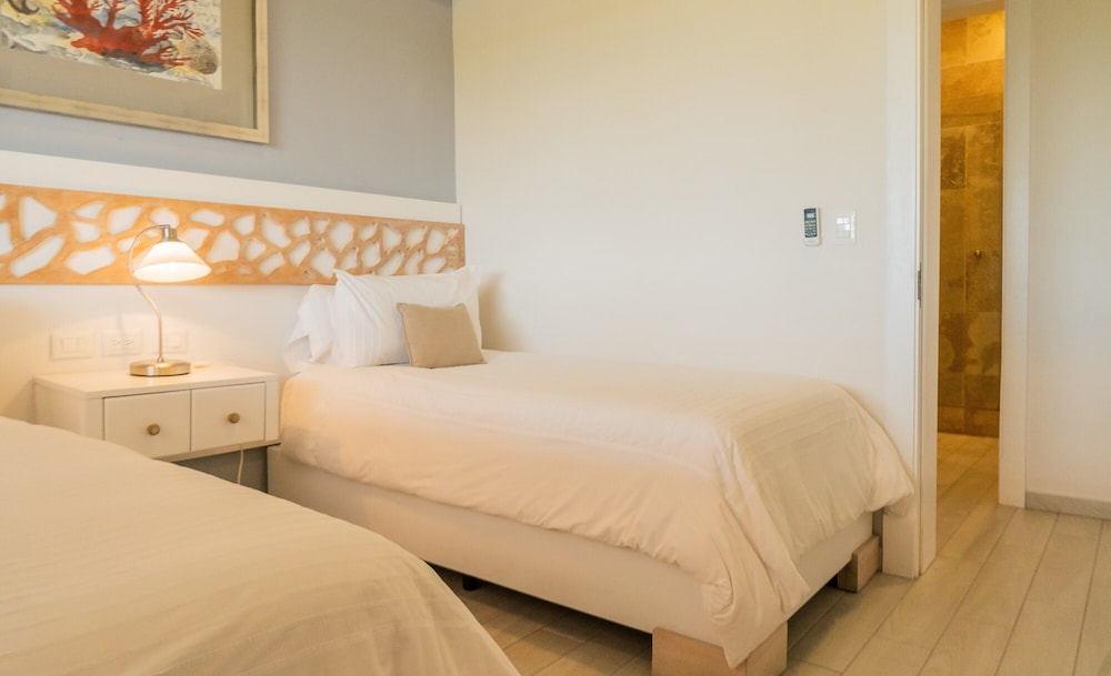 

Catania - Juan Dolio - Hotel Casa Hemingway