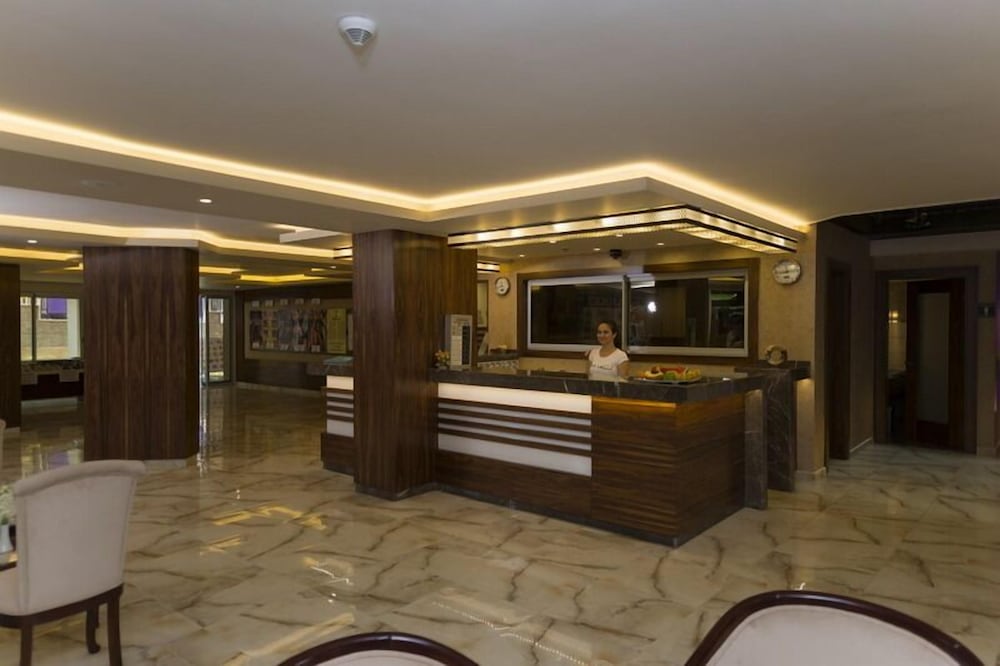 

Napoli - Alanya - Lavinia Apart & Hotel