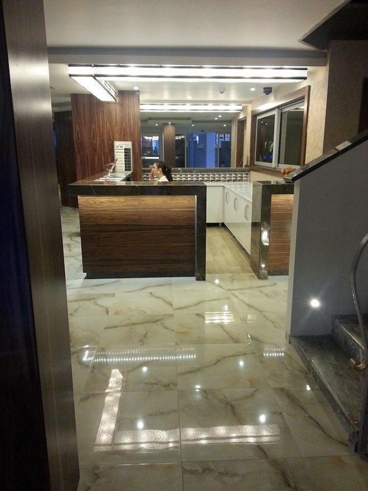

Roma - Alanya - Lavinia Apart Hotel