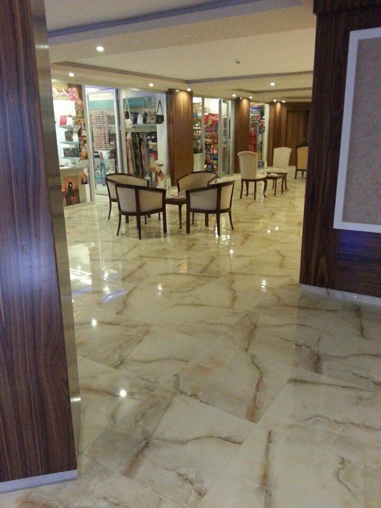 

Bologna - Alanya - Lavinia Apart Hotel