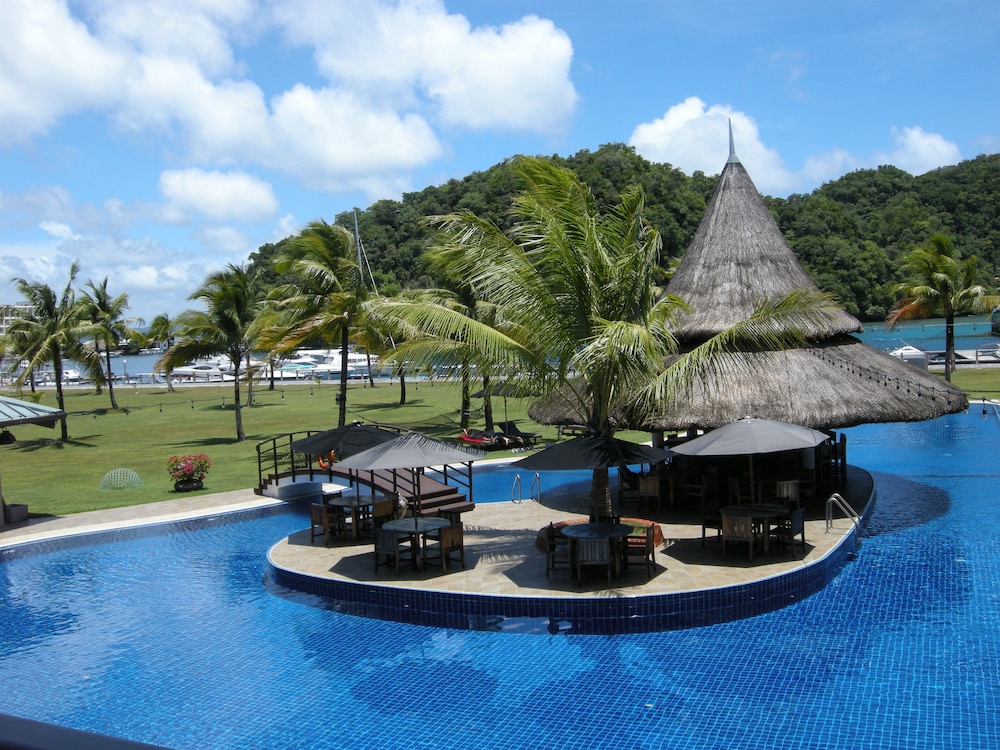 

Roma - Koror - Cove Resort Palau