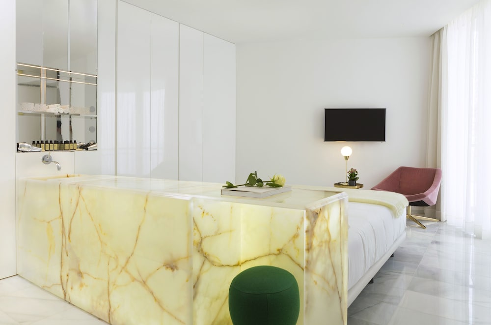 

Bari - Platja D'Aro - Hotel Aromar