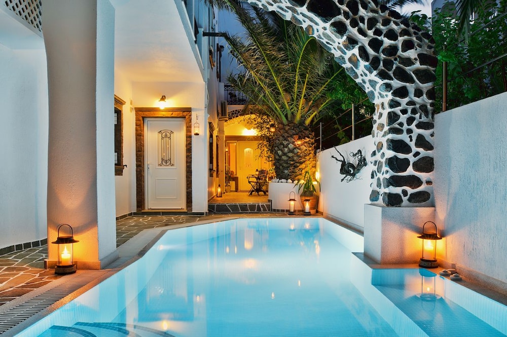 

Milano - Oia - Galatia Villas