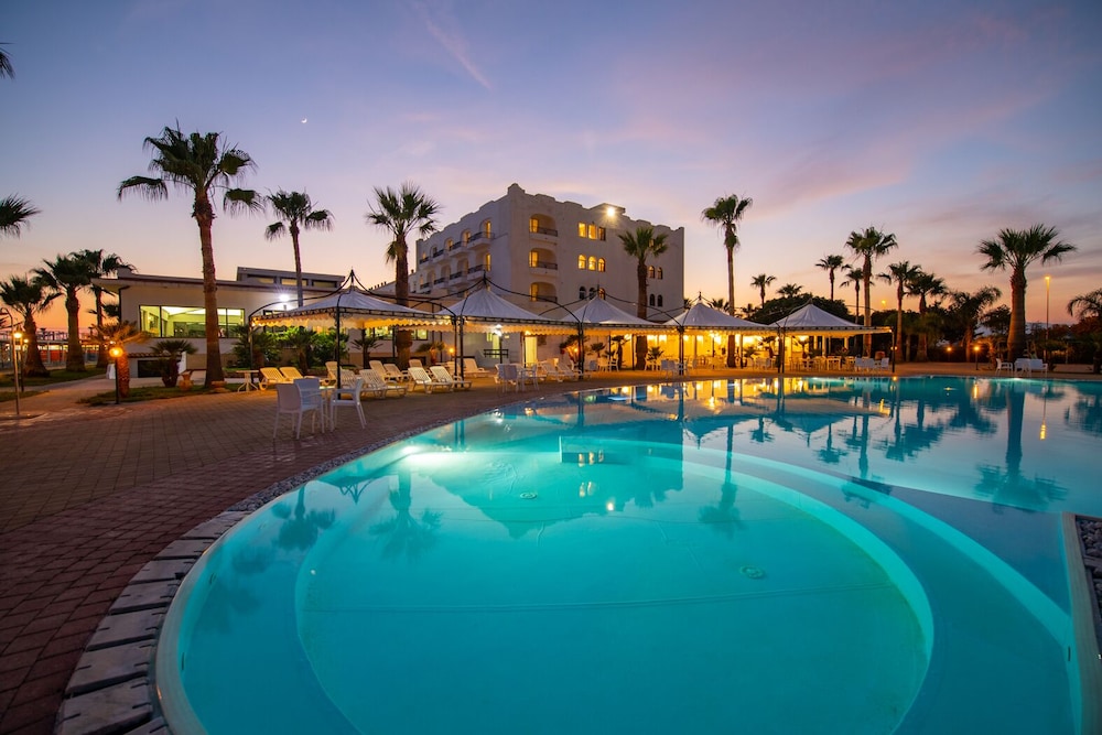 

Cagliari - Licata - Baia D'Oro Hotel
