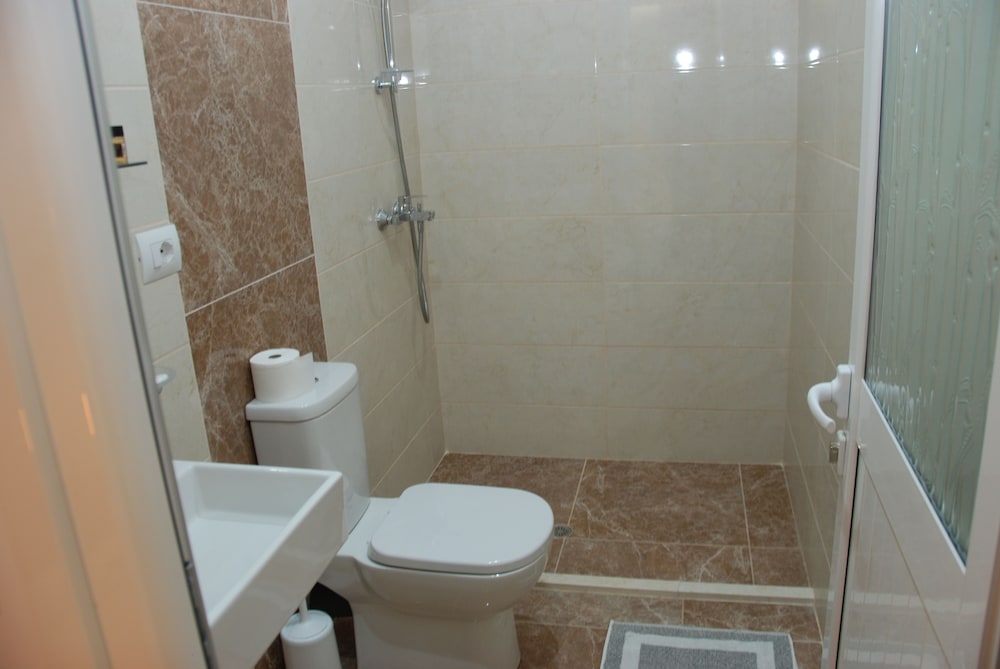 

Napoli - Sarandë - Hotel Mano