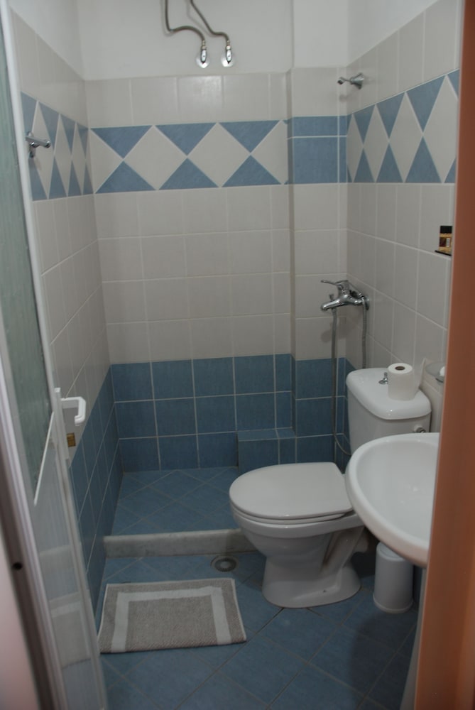 

Bari - Riviera Albanese - Hotel Mano