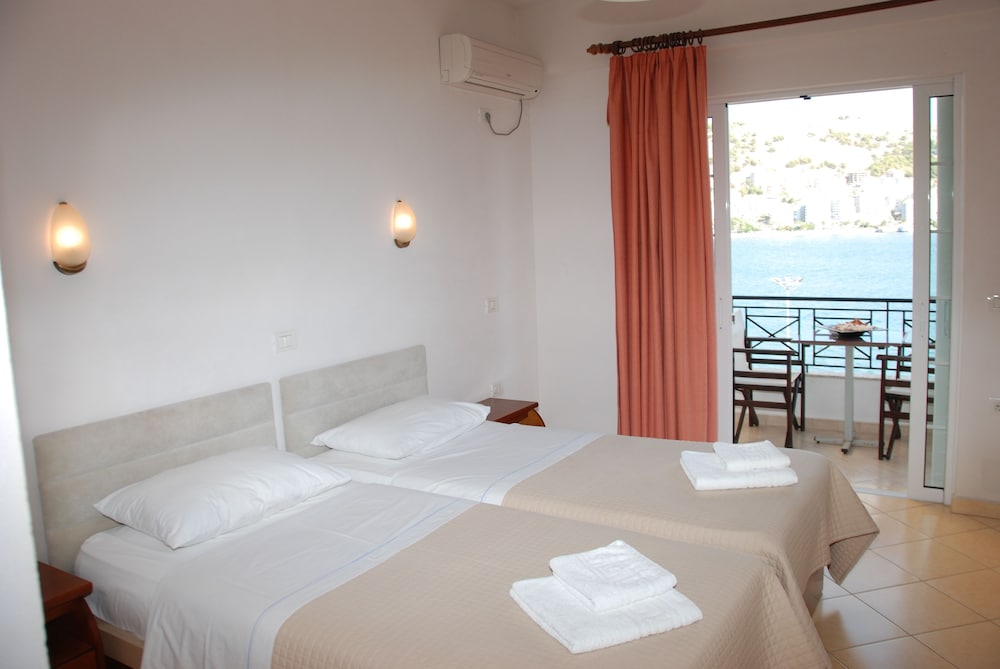 

Torino - Sarandë - Hotel Mano