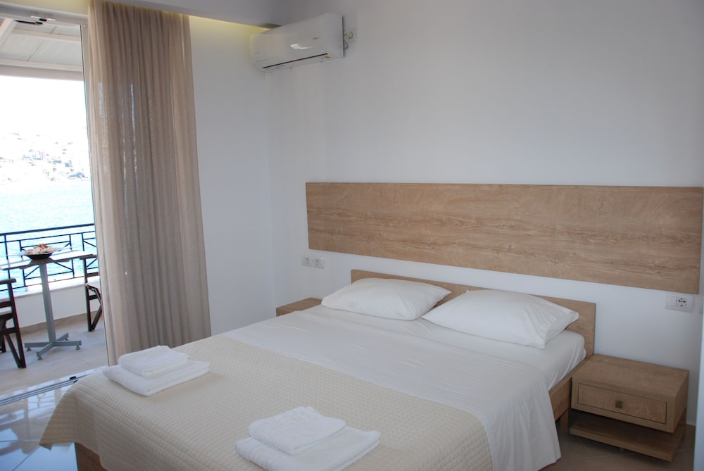 

Napoli - Sarandë - Hotel Mano