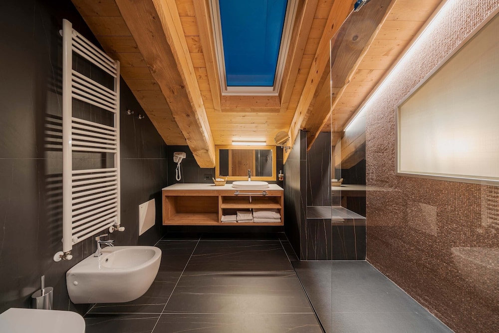 

Cagliari - Cortina d'Ampezzo - Royal Hotel Cortina