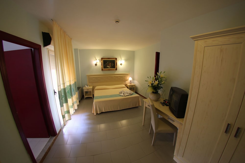 

Palermo - Sassari - Hotel Marini