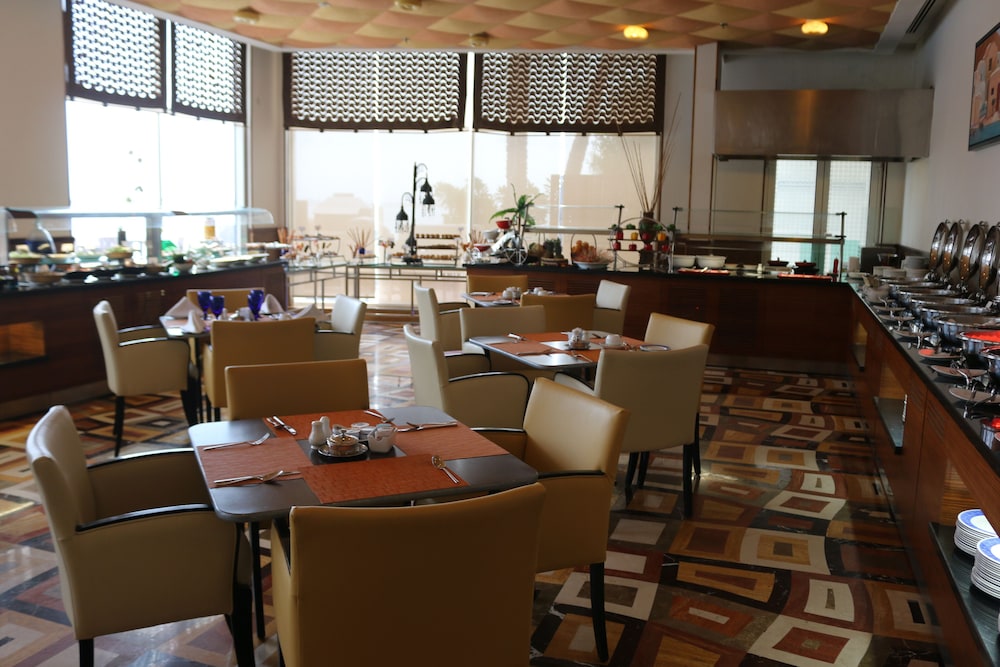 

Roma - Amwaj Islands - Elite Resort & Spa