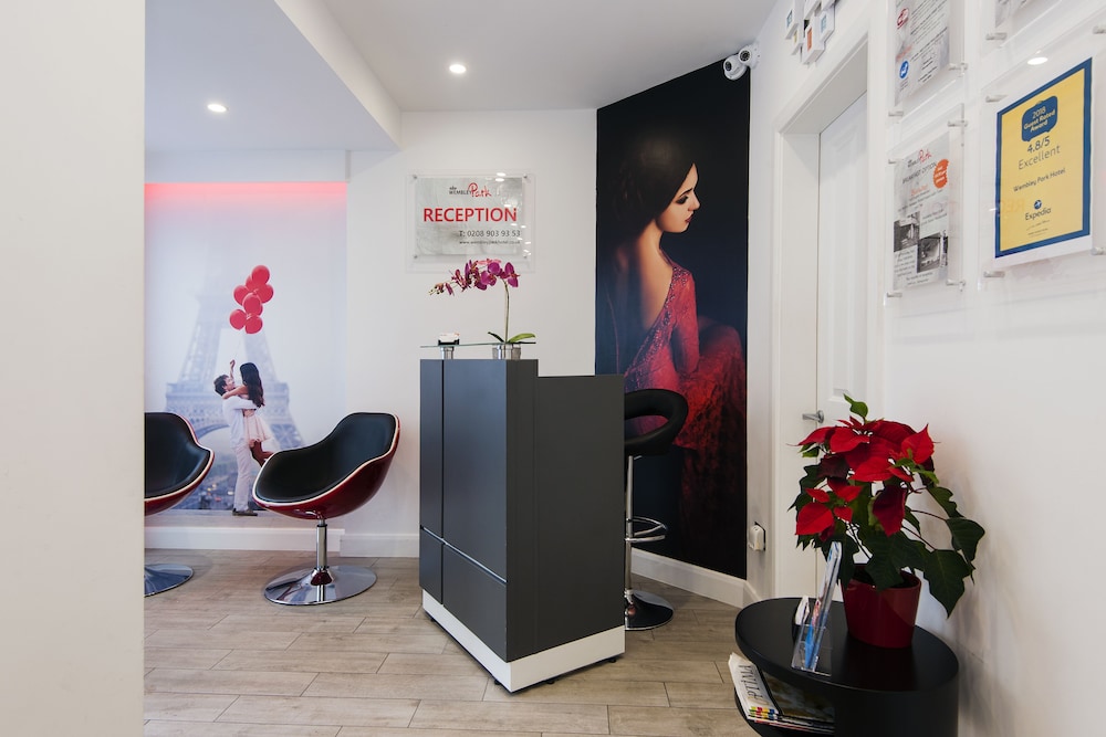 

Bari - Edgware - Wembley Park Hotel