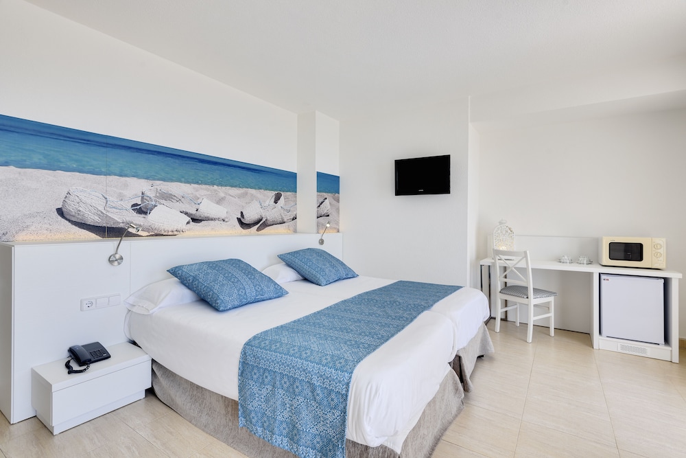 

Milano - Ibiza, Isole Baleari - Aparthotel Tropic Garden