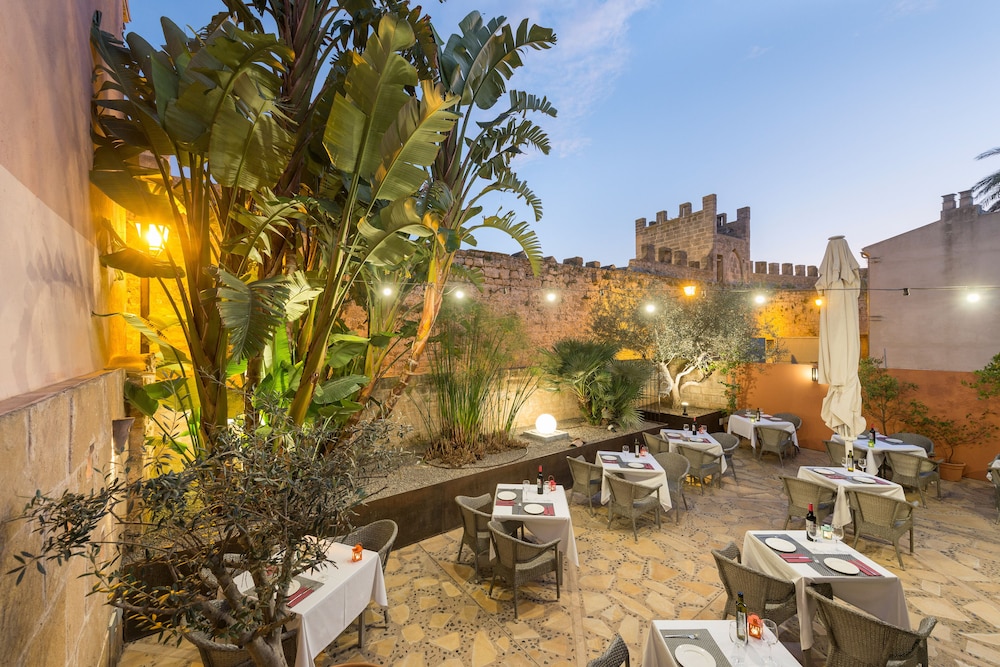

Catania - Puerto De Alcudia, Mallorca - Can Vent Boutique Hotel