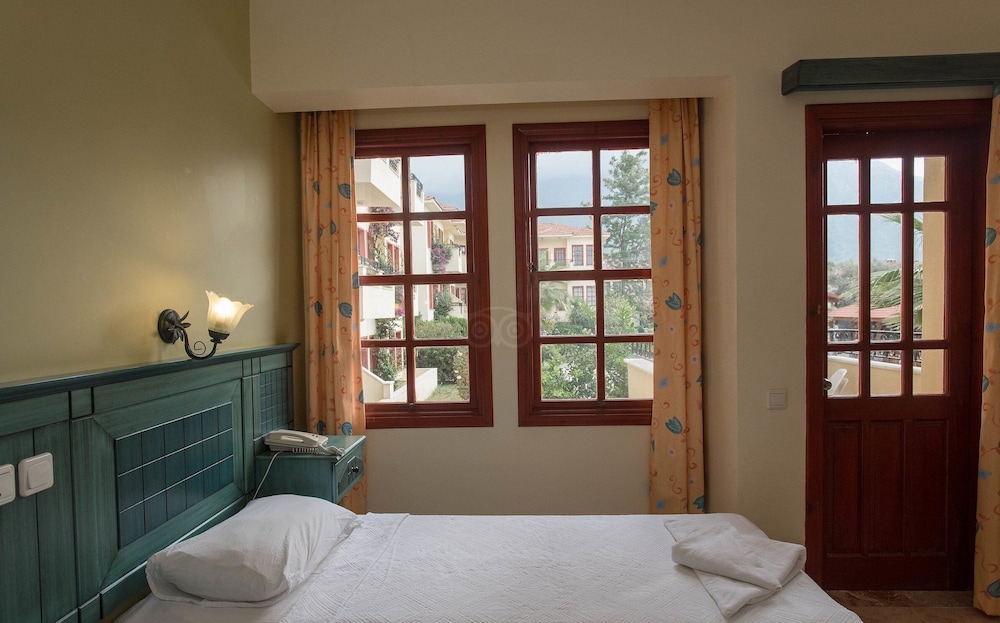

Milano - Ovacik - Celay Hotel