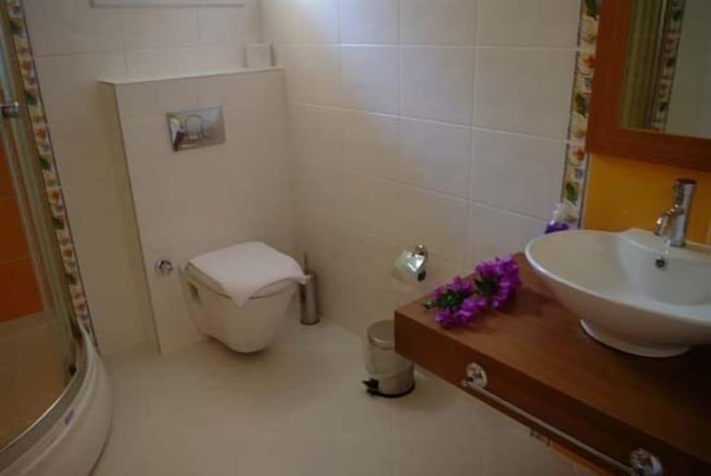 

Bologna - Oludeniz - Celay Hotel