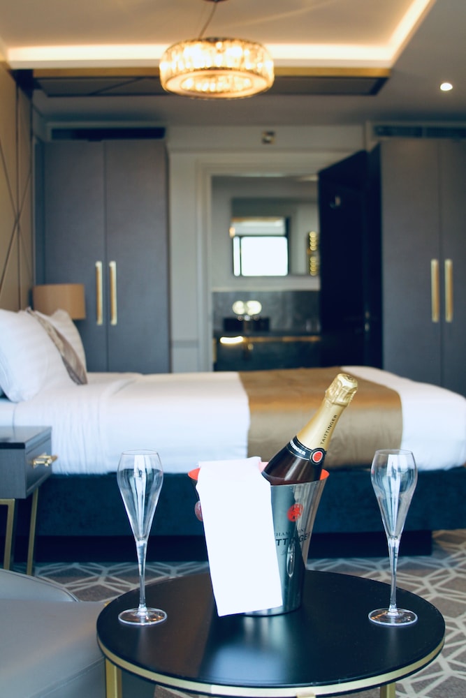 

Milano - Southend-On-Sea - Seven Hotel