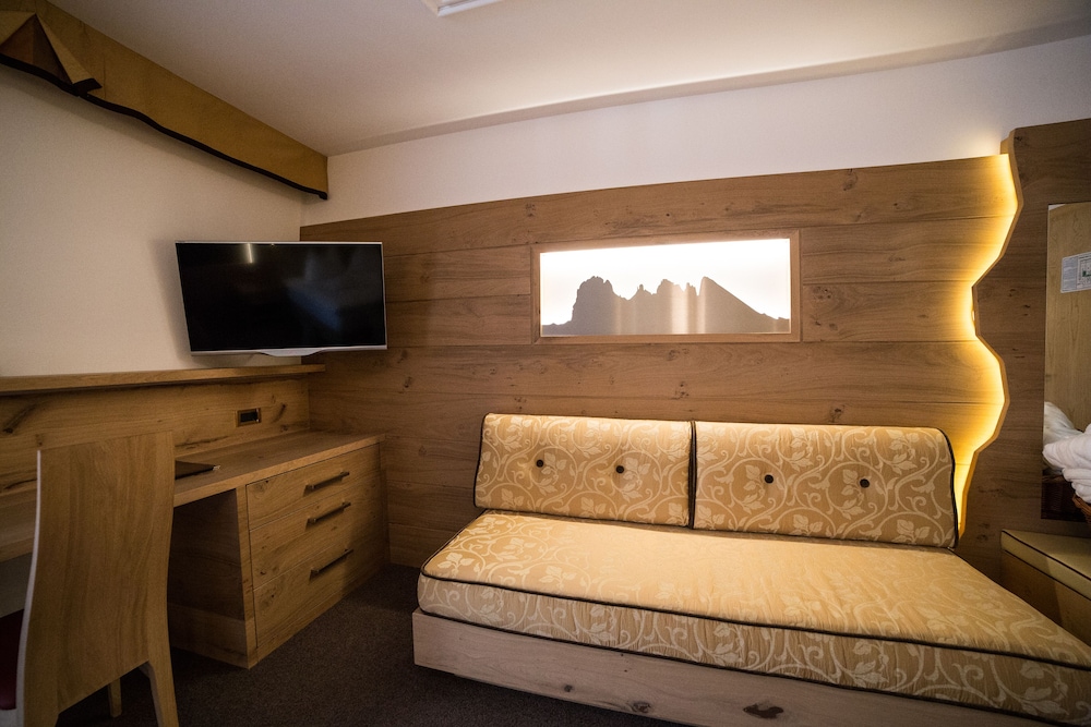 

Cagliari - Ortisei - Freina Mountain Lifestyle Hotel