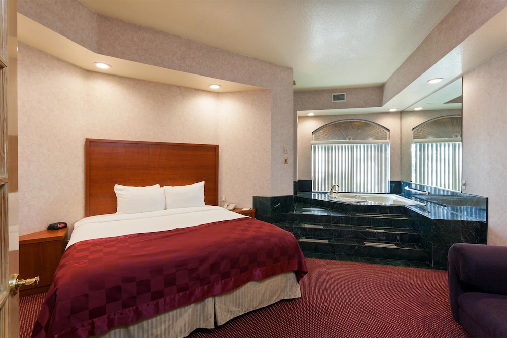 

Roma - South El Monte - Ramada By Wyndham South El Monte