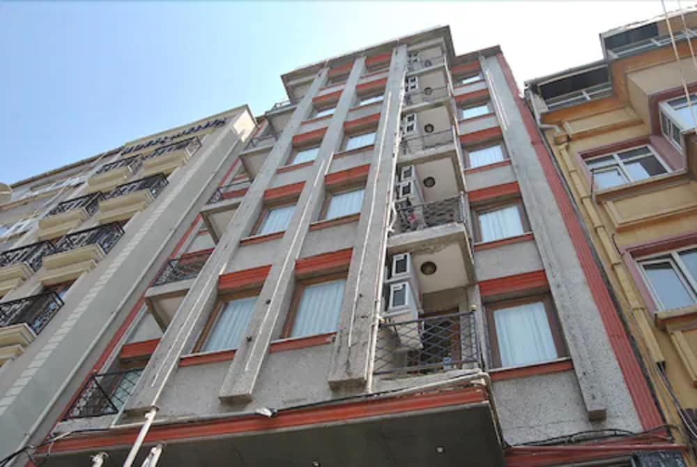 

Bologna - Beyoğlu - Hotel Star Park