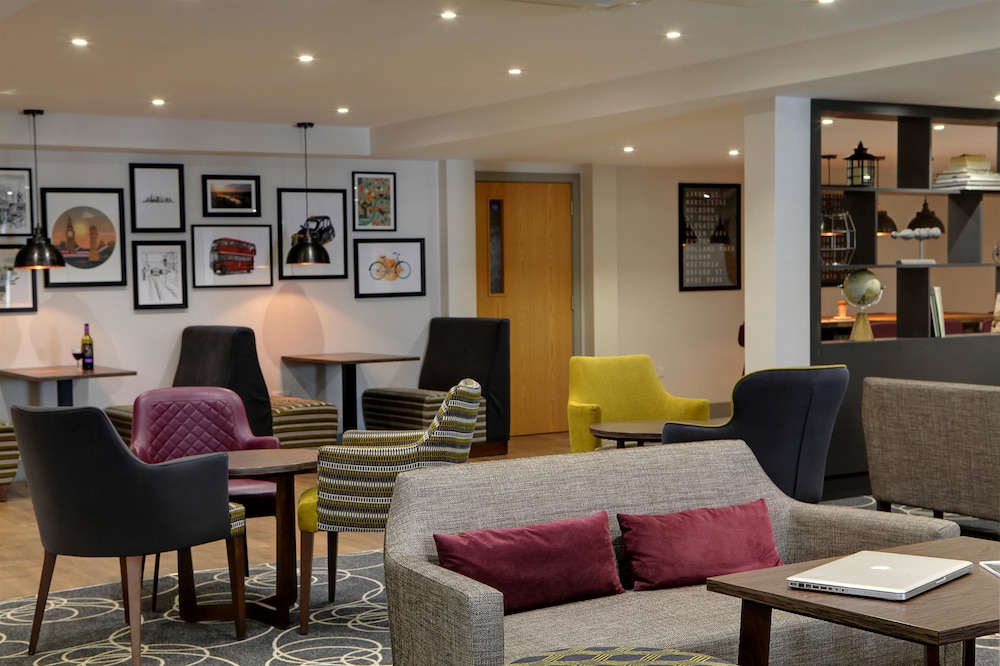 

Bari - Watford - Best Western White House Hotel