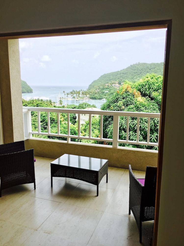 

Bologna - Castries - Treetops Apartments