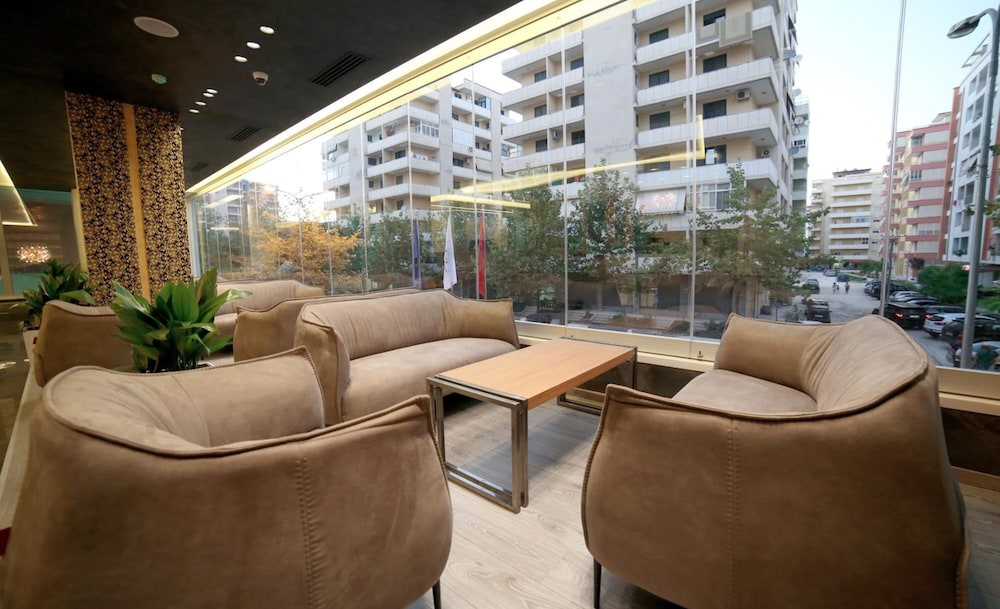 

Lamezia Terme - Valona - Hotel Palace Vlore