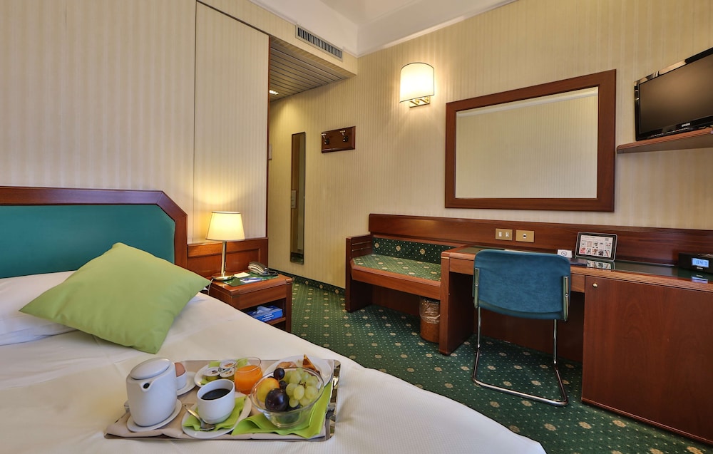 

Roma - Novate Milanese - Hotel Astoria, Sure Hotel Collection by Best Western