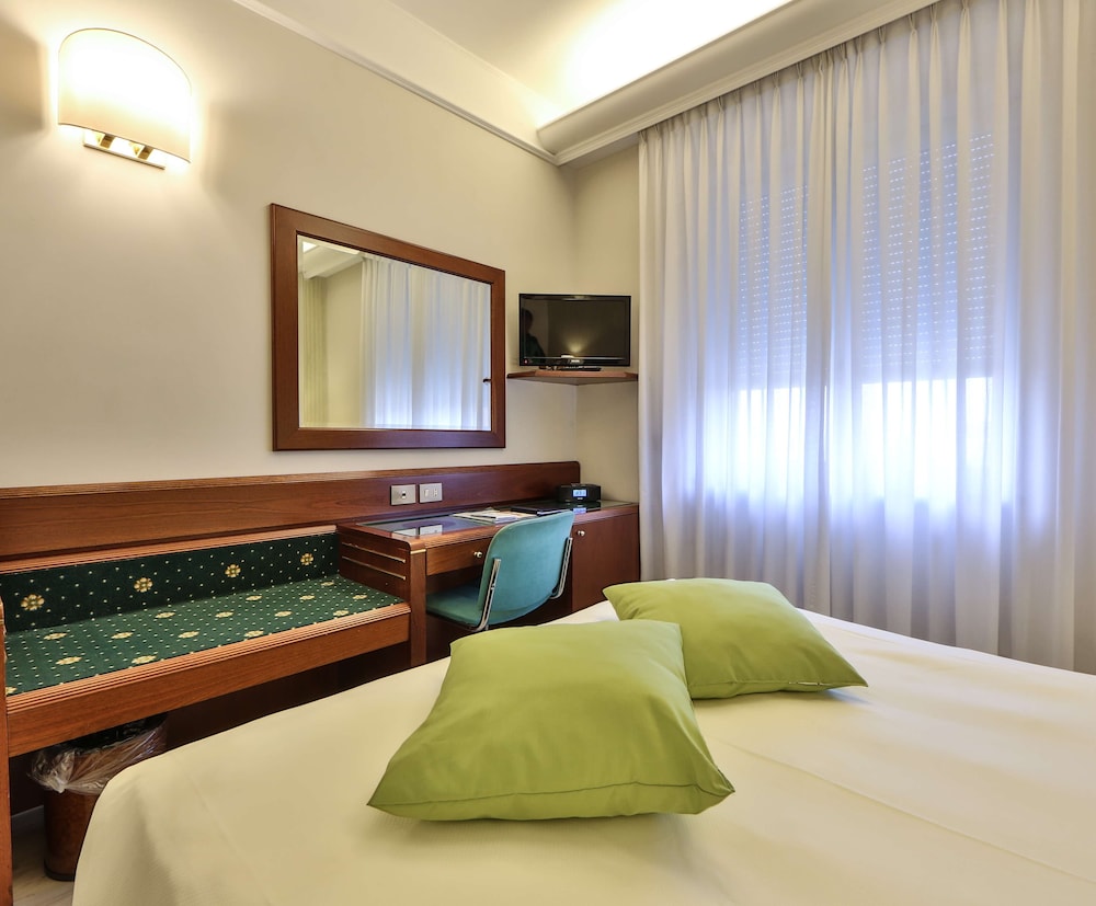 

Roma - Assago - Hotel Astoria, Sure Hotel Collection by Best Western