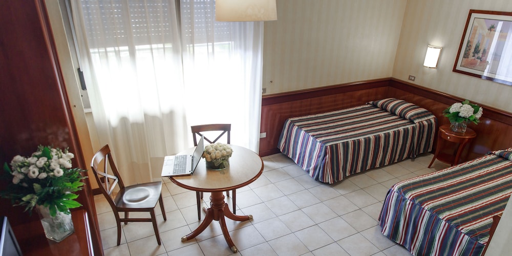 

Catania - Milano - Ripamonti Residence & Hotel Milano