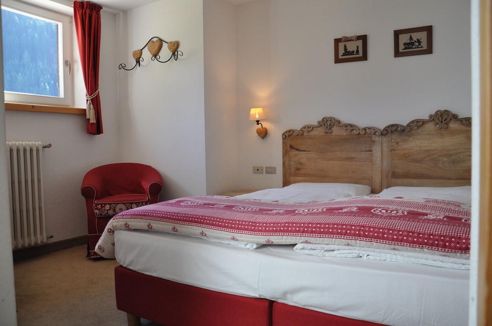 

Palermo - Moena - Alpenlife Hotel Someda