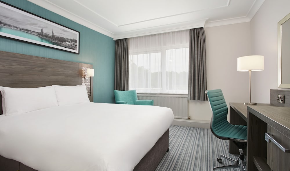 

Catania - Inverness - Leonardo Hotel Inverness