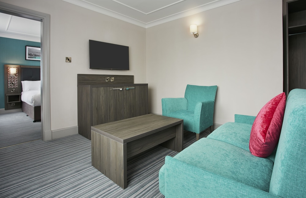 

Napoli - Inverness - Leonardo Hotel Inverness