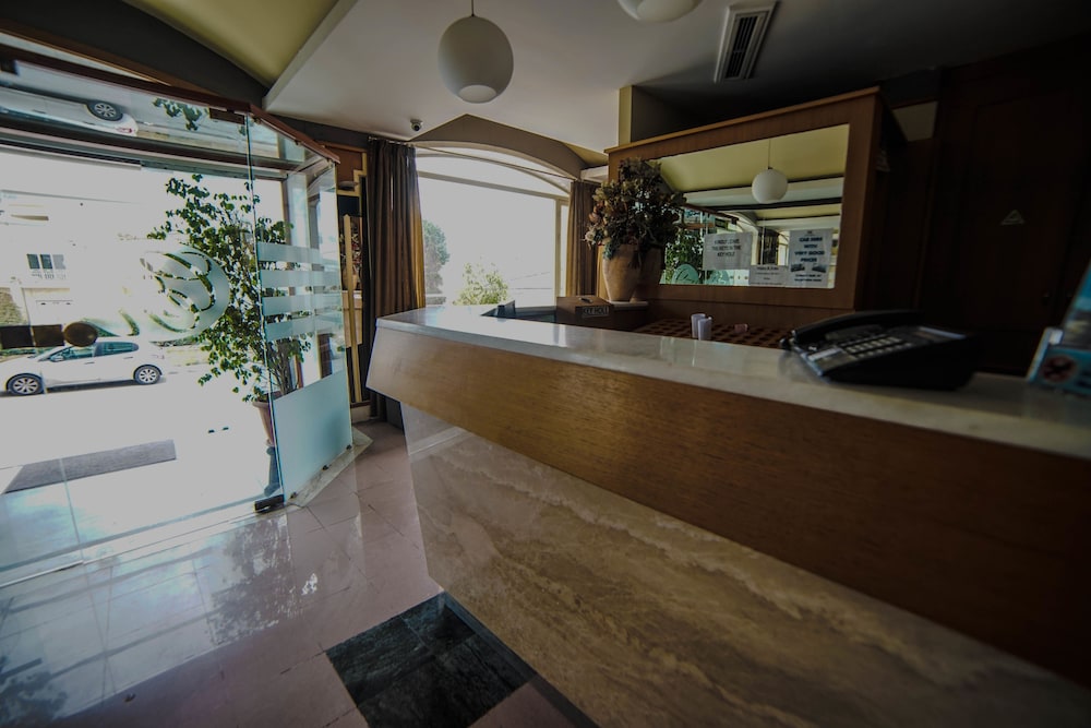 

Milano - Attard - Coral Hotel