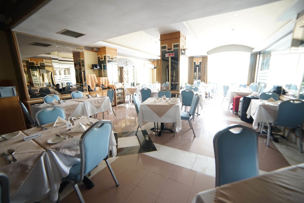 

Milano - Balzan - Coral Hotel