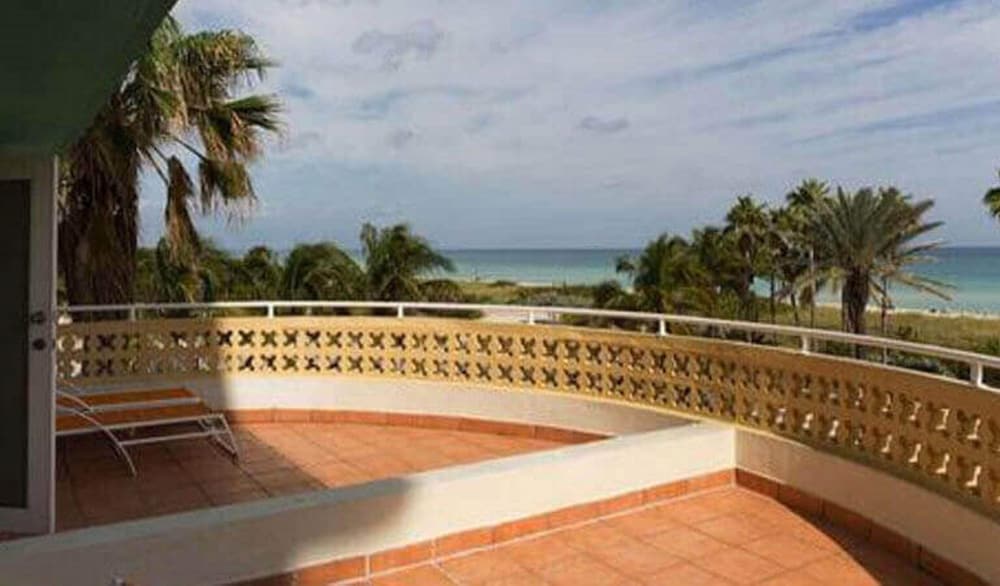 

Milano - Bal Harbour - Broadmore Miami Beach