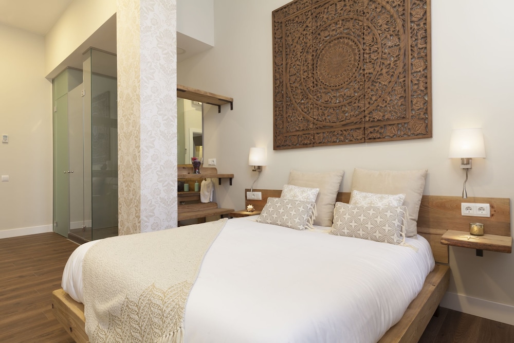 

Pisa - Hospitalet de Llobregat - Hotel Radha